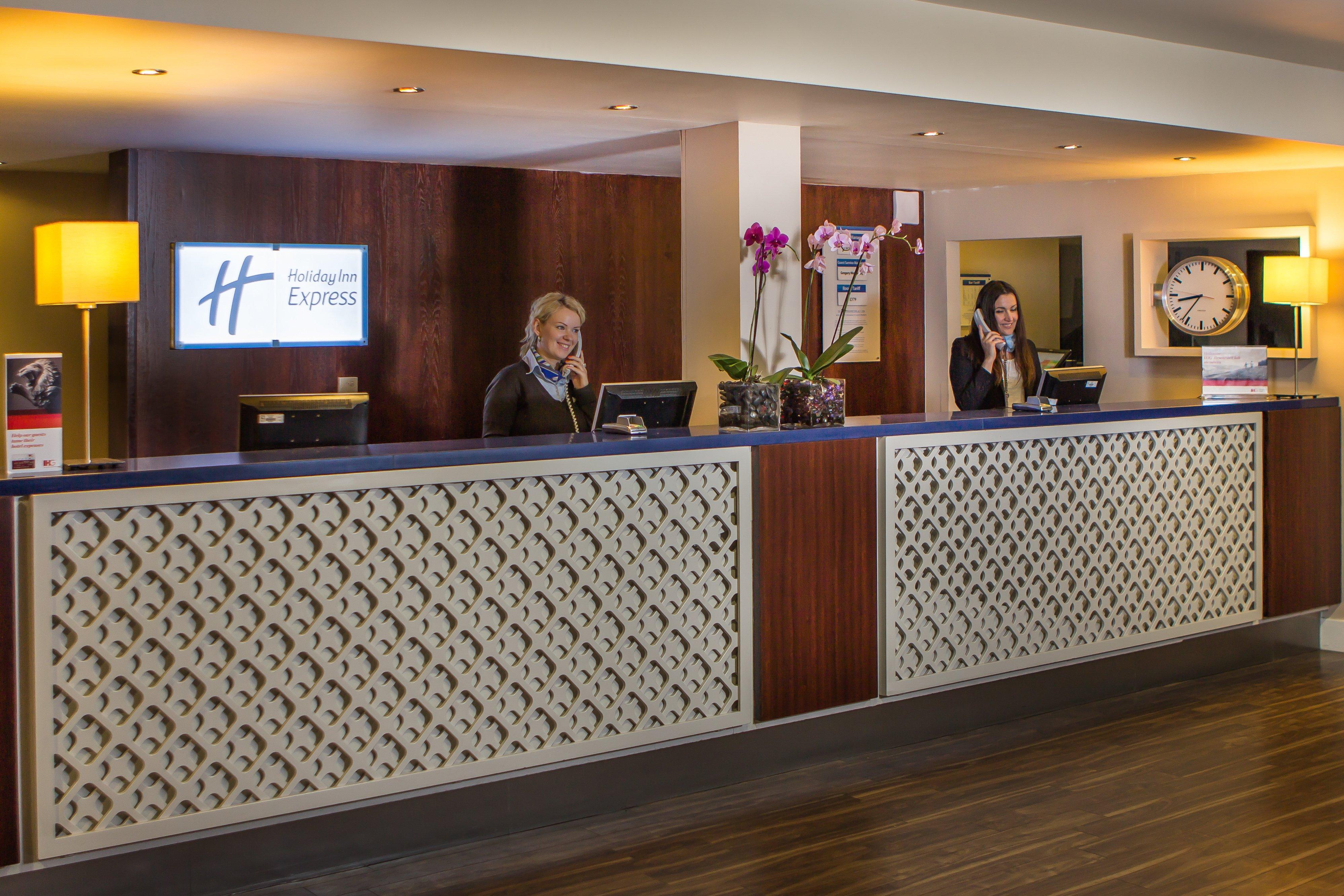 Holiday Inn Express Royal Docks By Ihg Лондон Екстер'єр фото