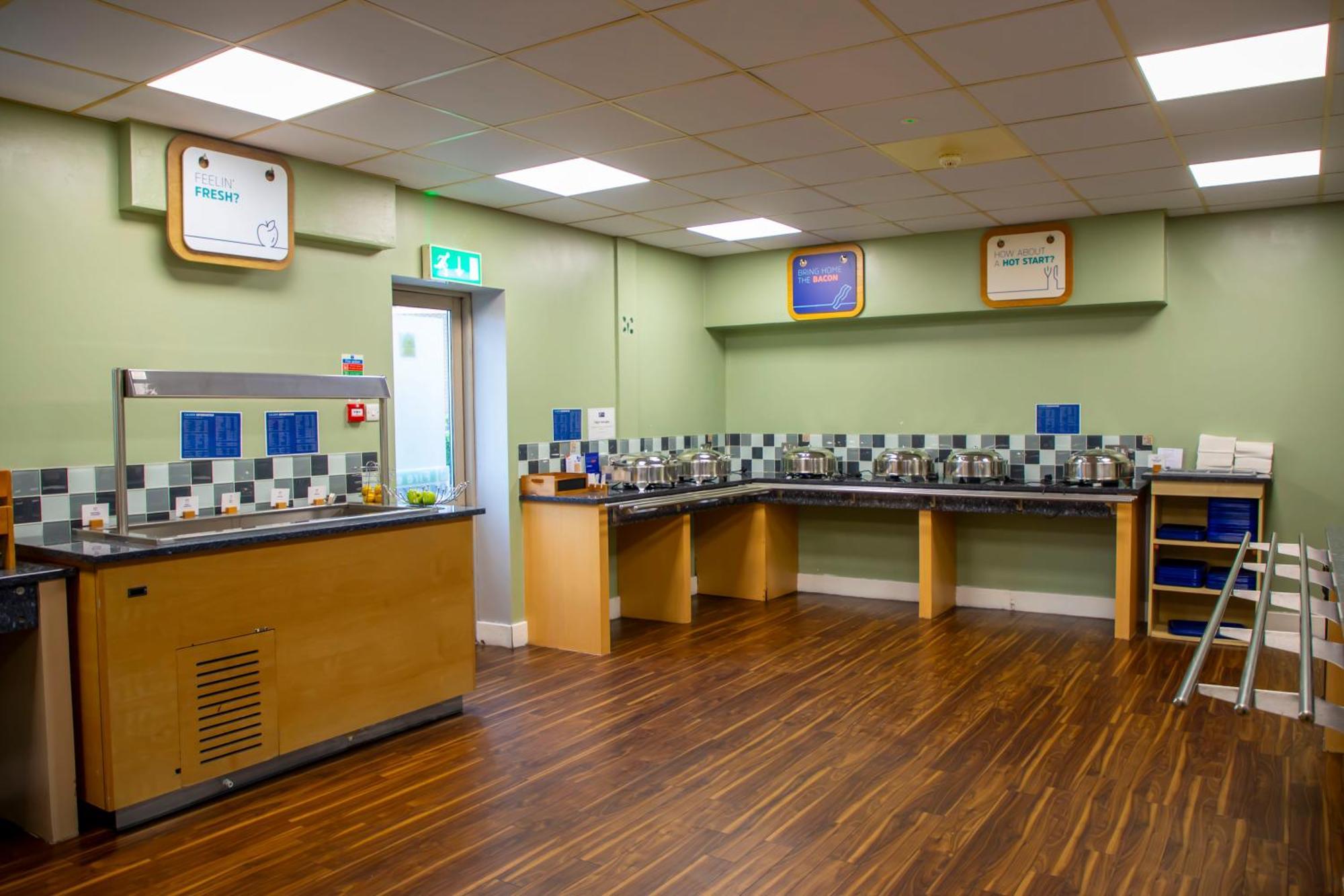 Holiday Inn Express Royal Docks By Ihg Лондон Екстер'єр фото
