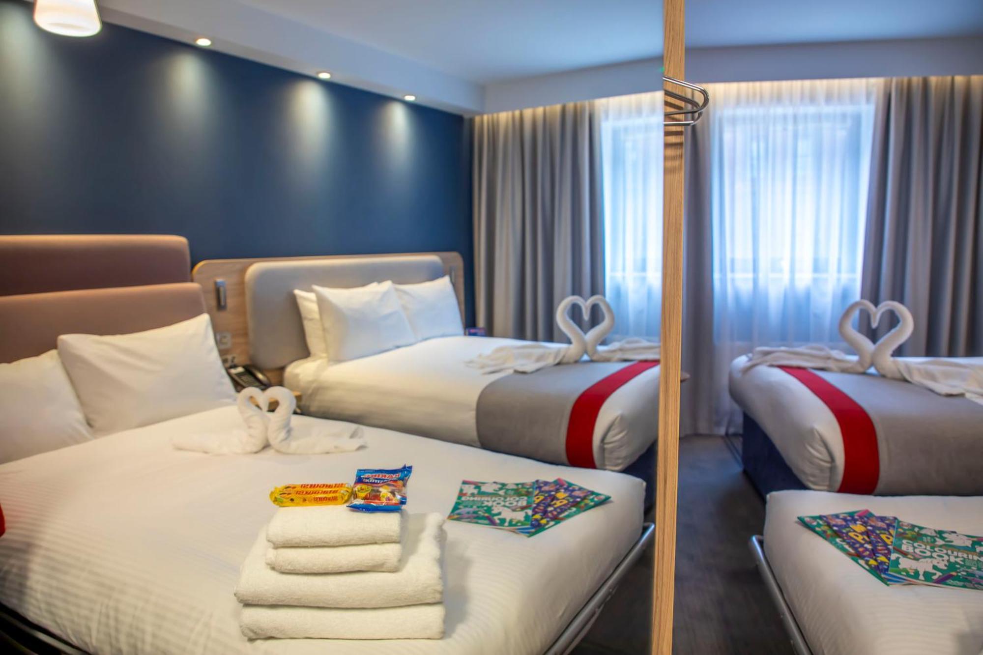 Holiday Inn Express Royal Docks By Ihg Лондон Екстер'єр фото