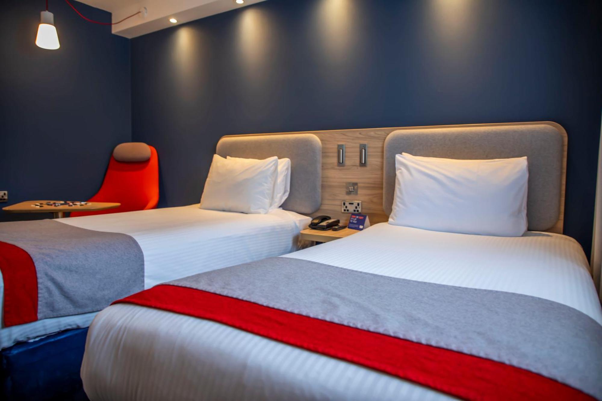 Holiday Inn Express Royal Docks By Ihg Лондон Екстер'єр фото